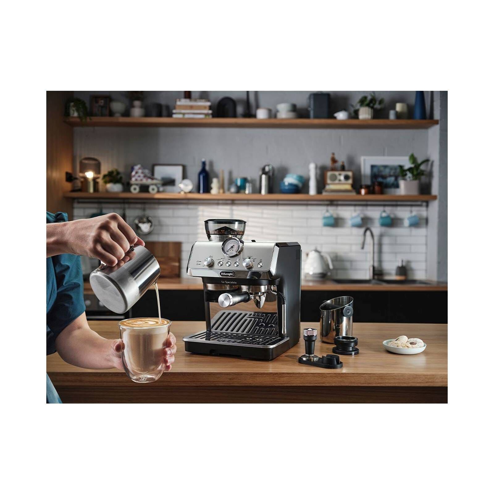 DELONGHI La Specialista Arte Pump Espresso Coffee Machines EC9155.MB - Image 7