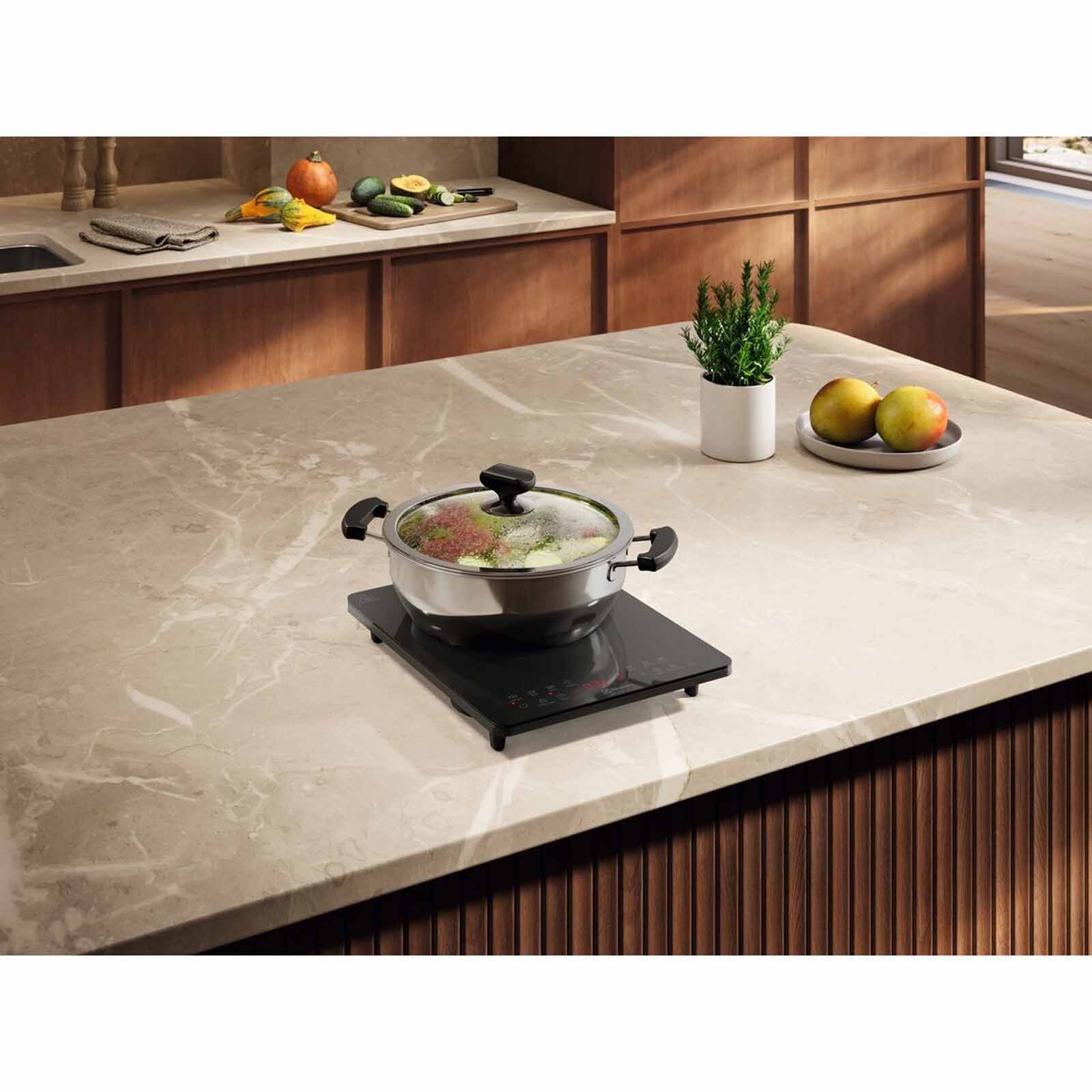 ELECTROLUX 500 Series Slim Induction Cooker ETIS457CGA - Image 5
